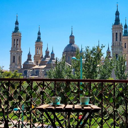 Front Views To El Pilar Comotucasa サラゴサ エクステリア 写真