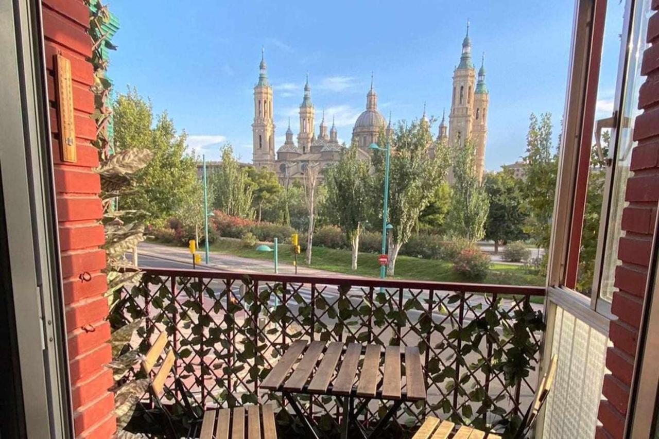 Front Views To El Pilar Comotucasa サラゴサ エクステリア 写真